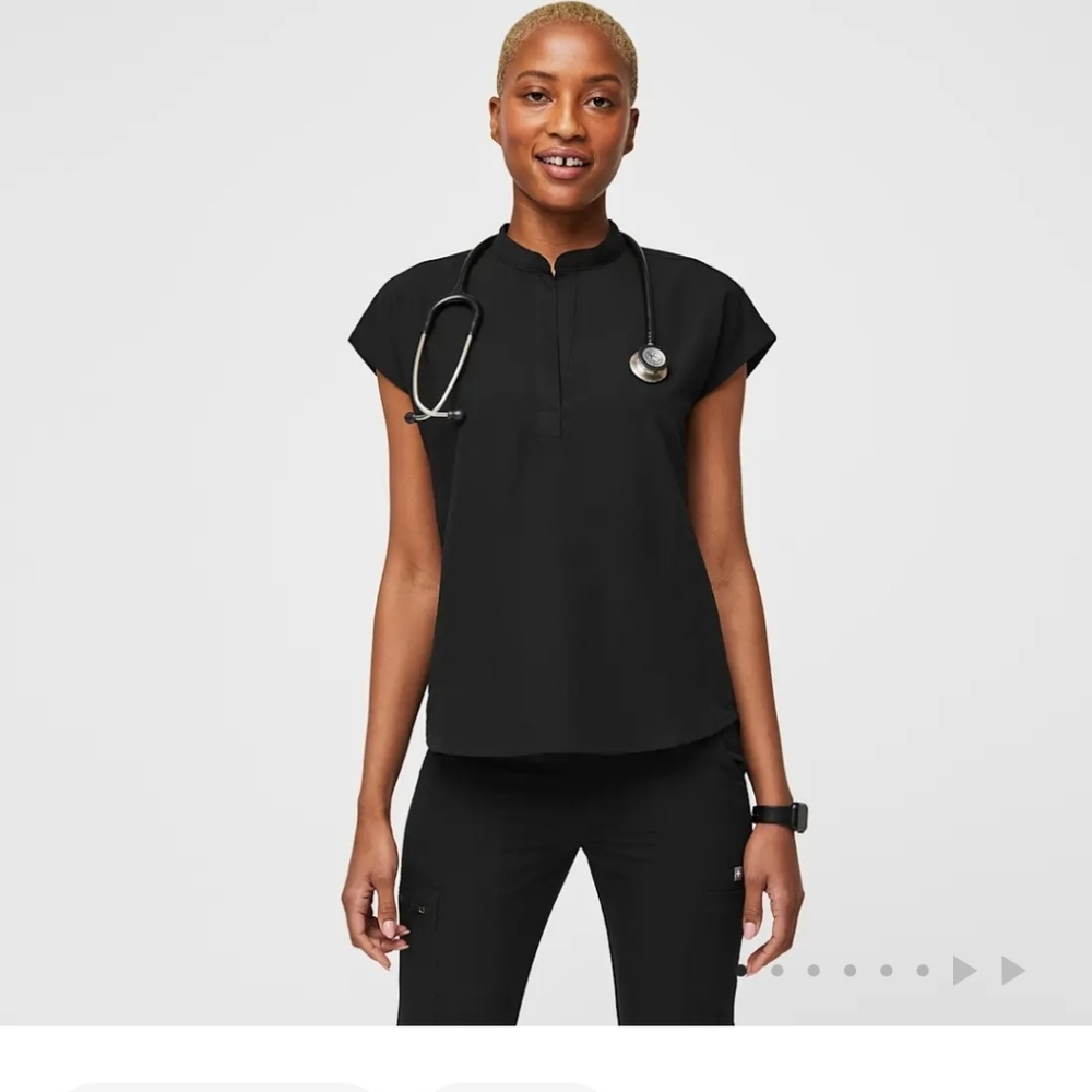 Figs Technical Collection Charcoal Top